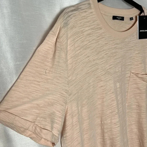 Jack & Jones.T shirt,men XL textured light peach short sleeve, rolled up cuff - Picture 4 of 13